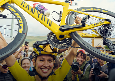 Imagen: Kasia Niewiadoma wins the Tour de France Femmes