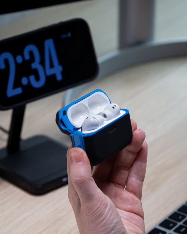 AIRPODS